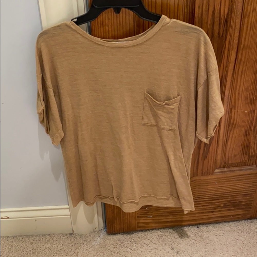 Soft tee with pocket!